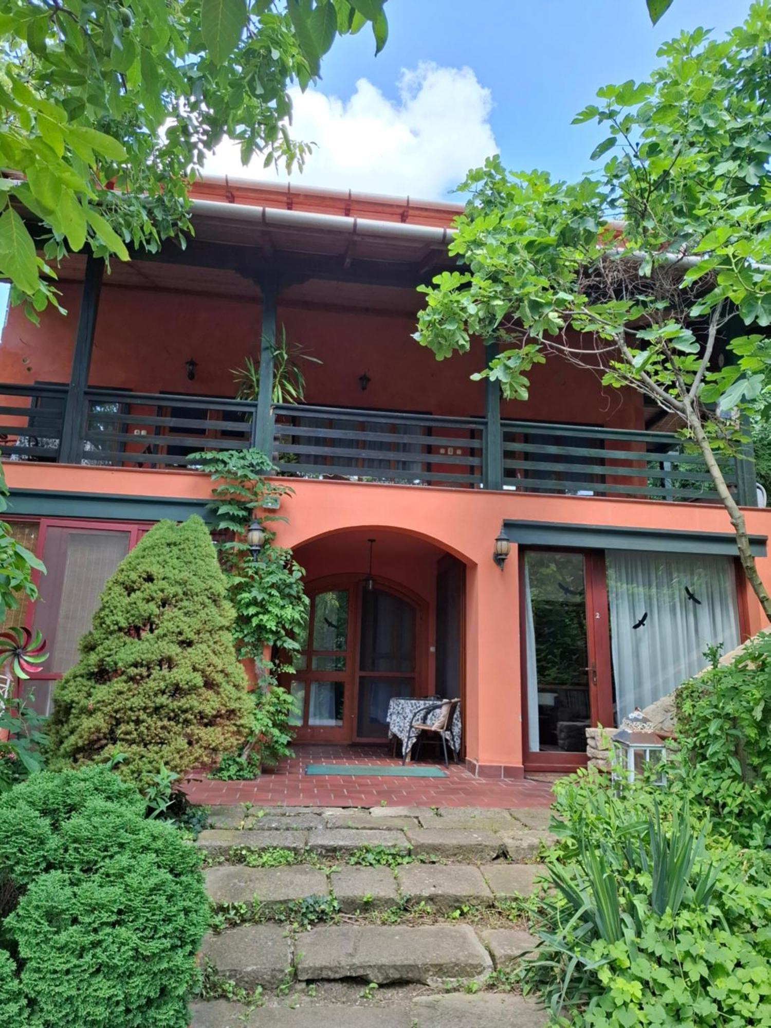 Agyagos Vendeghaz Apartment Eger Bagian luar foto